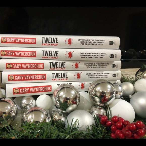 💚Free Add-On💚 Twelve and a Half New Hardcover Book Gary Vaynerchuck - Picture 2 of 2
